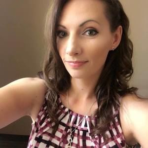 Meet your Posher, Crystal